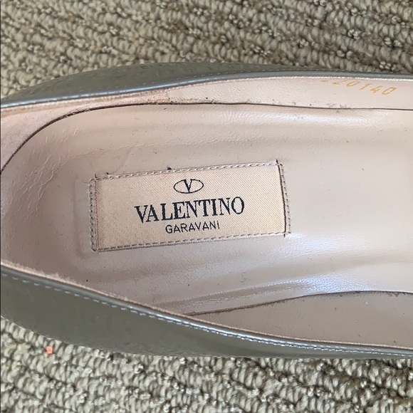 Valentino Heels Beige Shiny Sandal with Comfortable Strap  Valentino heels
